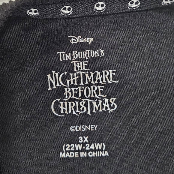 Disney  What AWonderful Nightmare Sleep Shirt - Picture 4 of 7